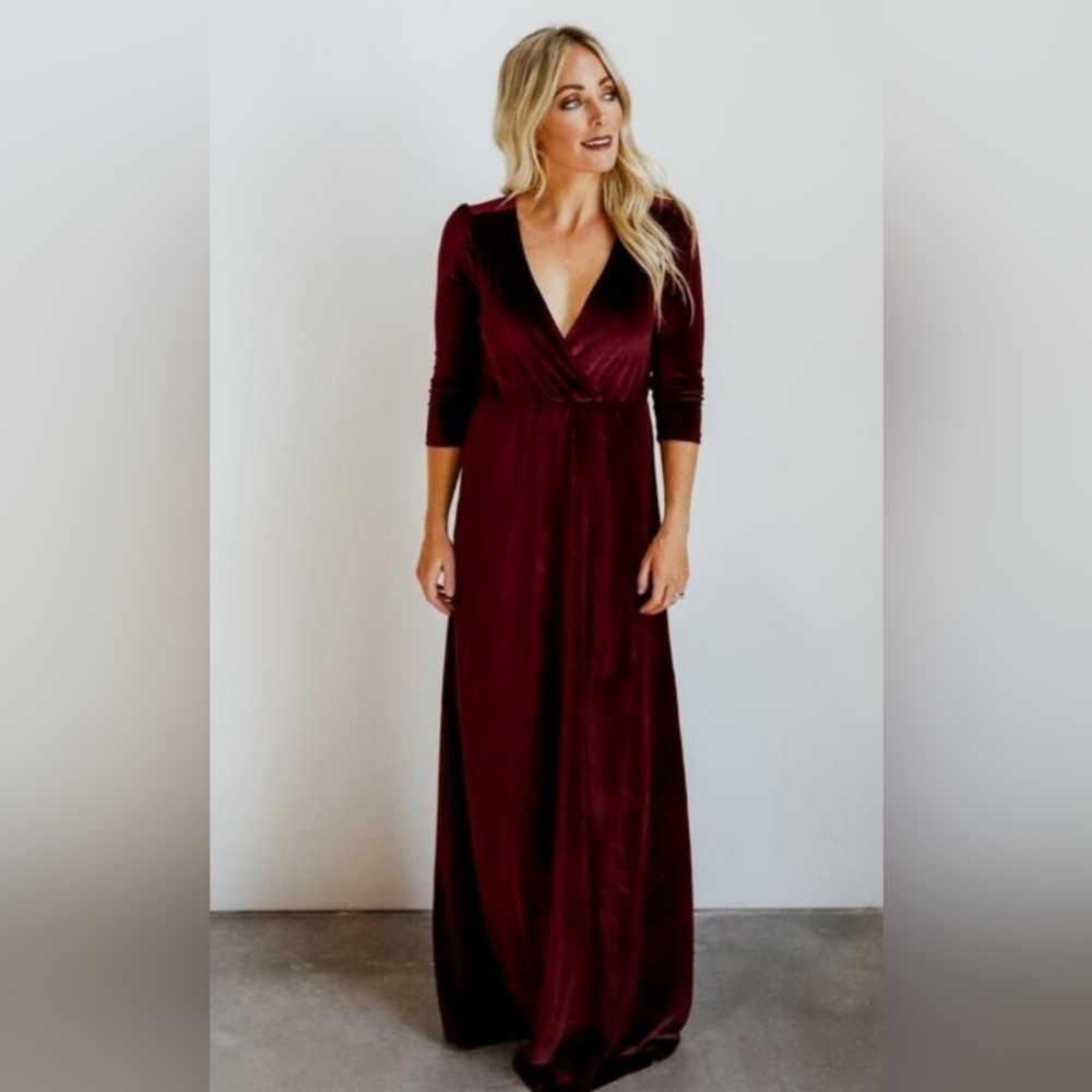 Baltic Born Sofia Velvet Maxi dress plunge v-neck women’s size small